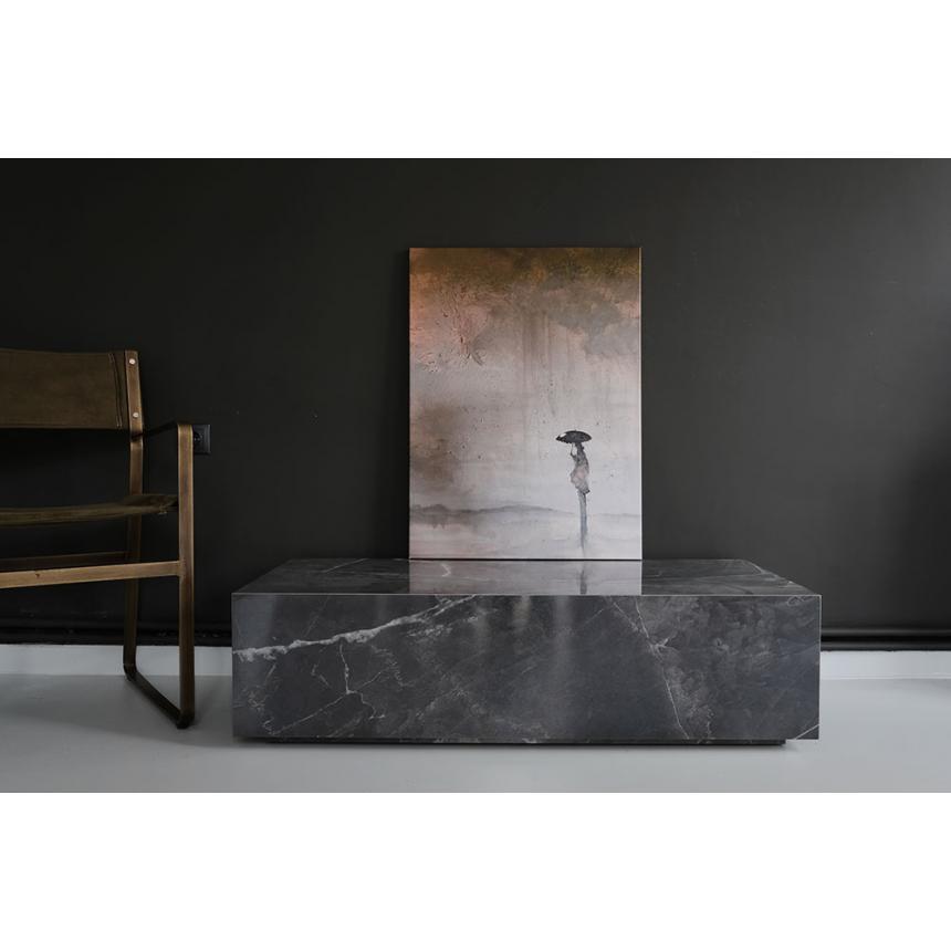 Πίνακας Φιγούρα με ομπρέλα